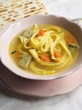 Nouilles aux oeufs de Pessah