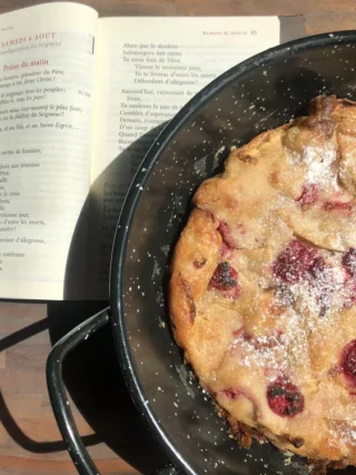 Gâteau végétalien aux pommes de la fête de la Transfiguration 