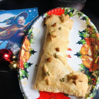 Chaussette feuilletée de la Befana pour l’Épiphanie (vegan) 18 Hanoucca, fête des lumières Juive
