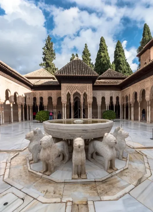 LIONS ALHAMBRA