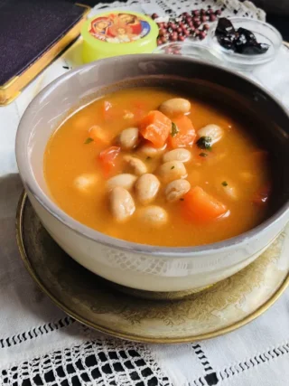 Soupe grecque de haricots blancs