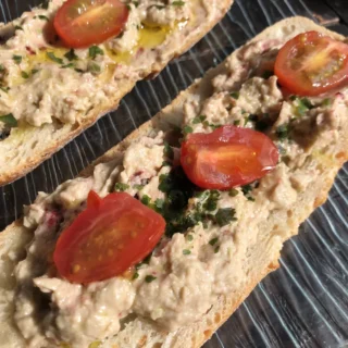 Pâté végétalien aux haricots rouges (Carême) 18 Pizza de matzah (Pessah)