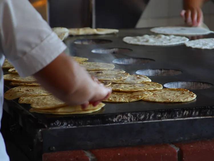 La fête de la Sainte Croix ou de la Croix de Mai 15 fete de la Sainte Croix pupusas Salvador4
