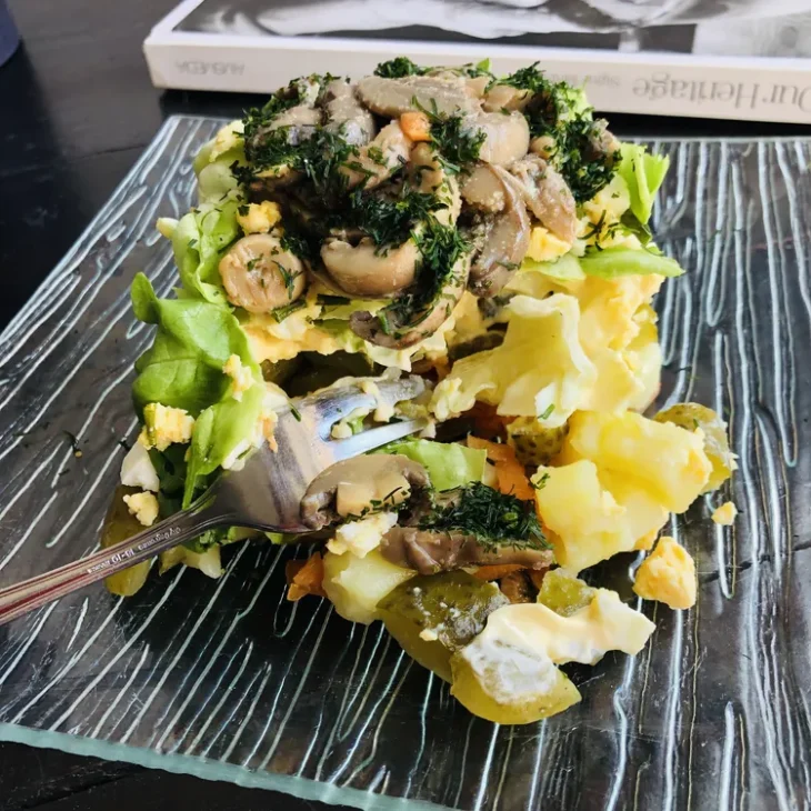 Salade des vieux croyants aux champignons (Lettonie) 8 Salade des vieux croyants aux champignons Lettonie11