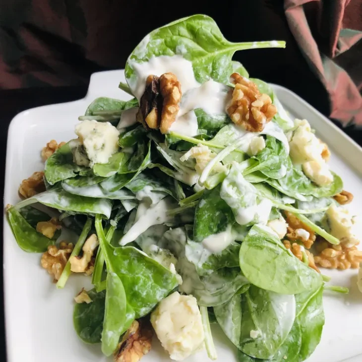 Dossier: Les croyances religieuses en Europe 13 Salade epinards au bleu Spinatsalat vegan6