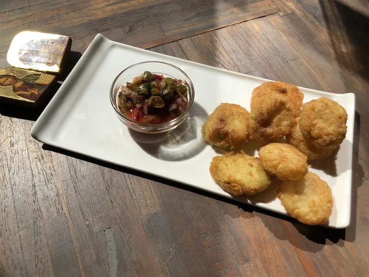 Croquettes de fava sauce aux capres18 result