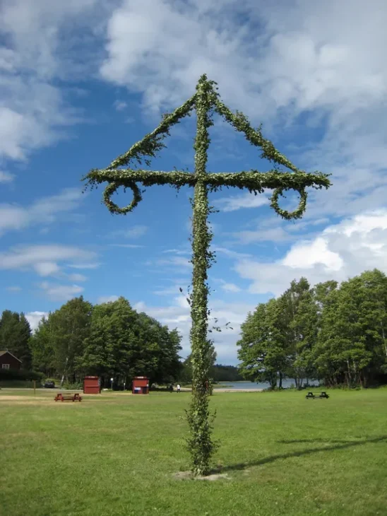 Rouleaux de « saumon » au raifort (vegan) 1 Midsommarstang