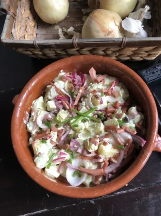 Salade de pommes de terre de la Veluwe 
